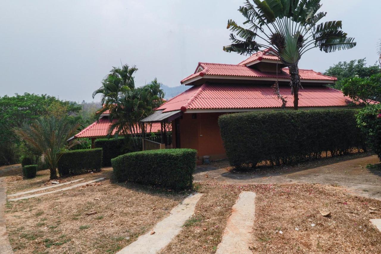 Oyo 758 Phufatara Resort Ban Mae Khachan Екстер'єр фото
